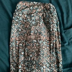 Barely worn cute lularoe leggings